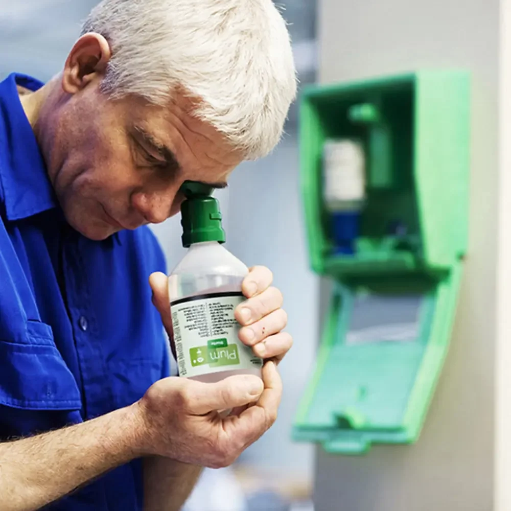 Butelka do płukania oczu Plum 0,9% roztwór chlorku sodu 500 ml - butelka 500 ml